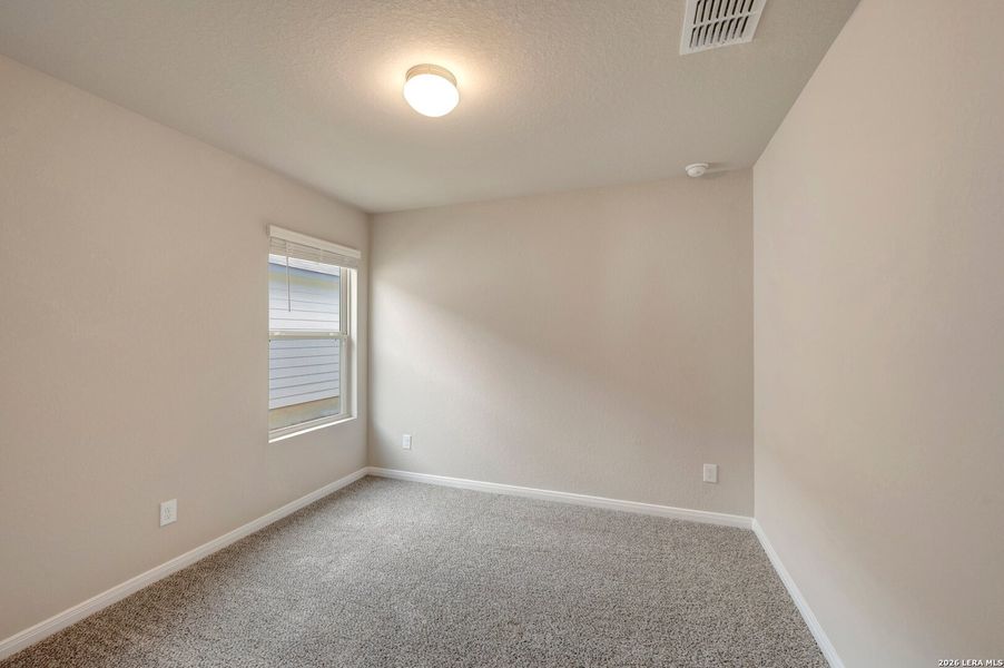 Spacious, unfurnished interior of a new home in Greenspoint Heights, Seguin (Image 23).