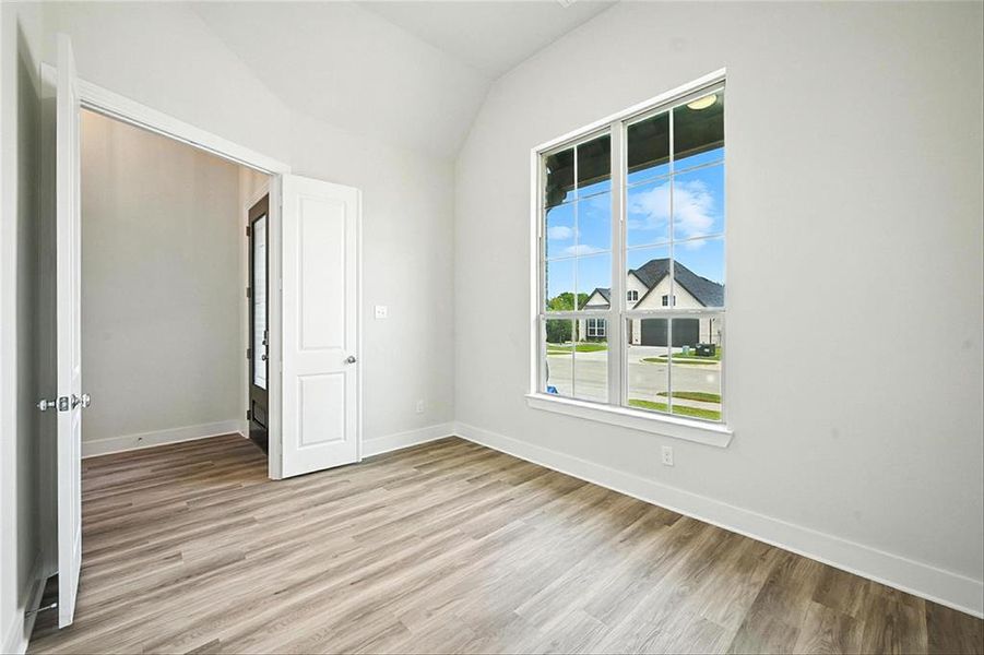 Spacious, unfurnished interior of a new home in Gateway Village - The Reserve: 50ft. lots, Denison (Image 19). Spacious, unfurnished interior of a new home in Gateway Village - The Reserve: 50ft. lots, Denison (Image 19).