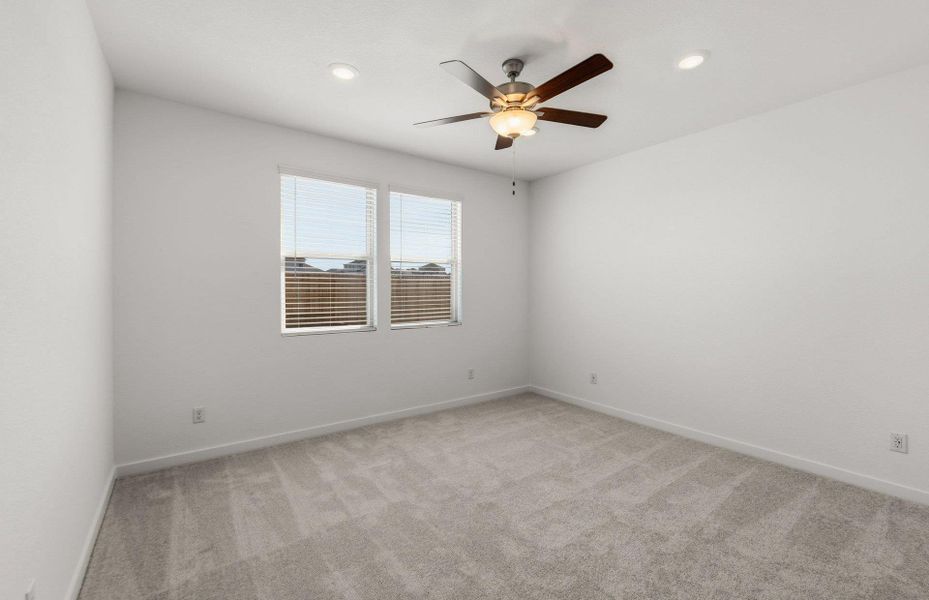 Spacious, unfurnished interior of a new home in Sonterra, Jarrell (Image 13).