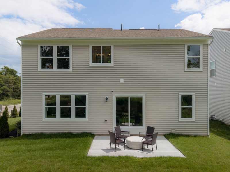 Representative exterior details of a home built from the Fairfax by Fischer Homes in Bridle Run, Louisville (Image 3).