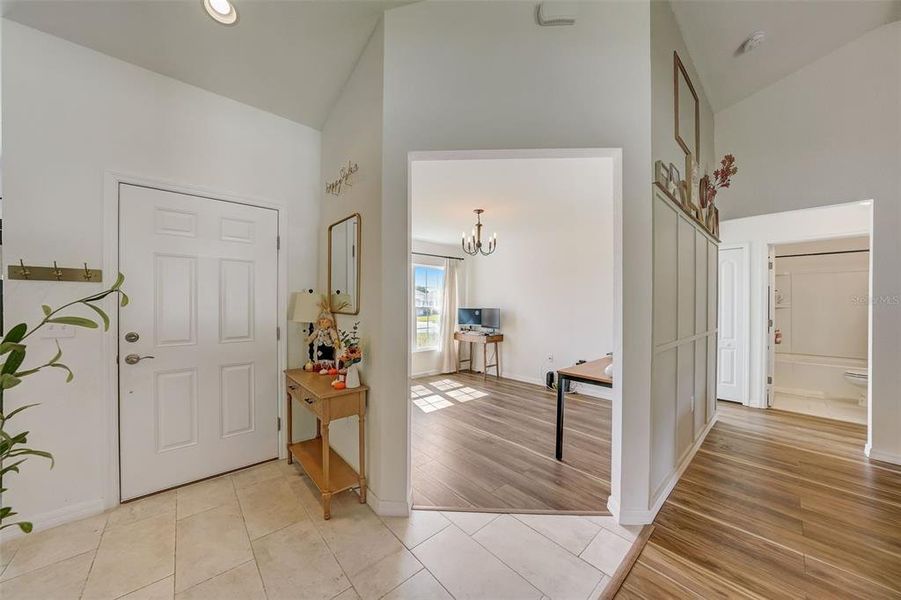 Furnished interior view inside a new home in The Grove At Crystal Beach, Winter Haven (Image 35). Furnished interior view inside a new home in The Grove At Crystal Beach, Winter Haven (Image 35).