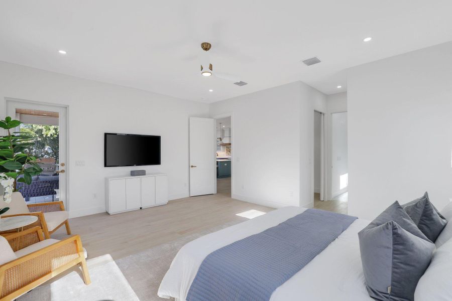 309 Claremont Lane - 41.jpg-SMALL 309 Claremont Lane - 41.jpg-SMALL