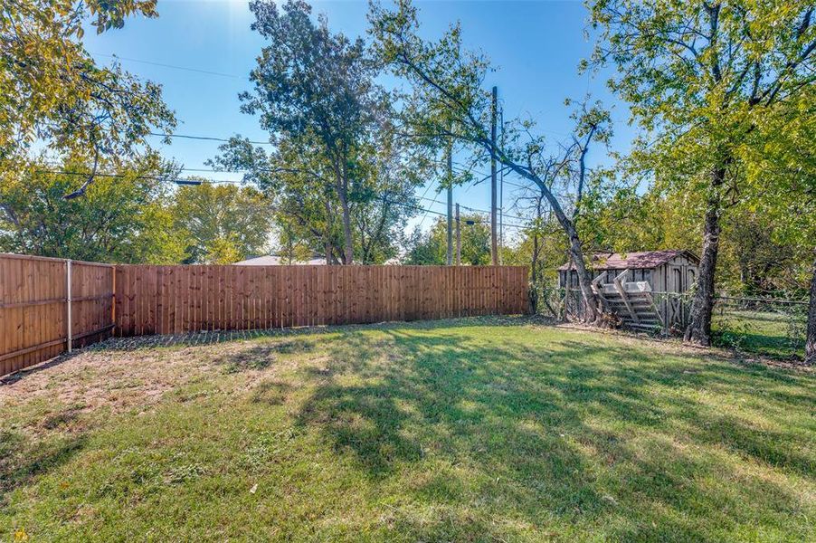 Exterior details and patio area of a home in , Fort Worth (Image 3). Exterior details and patio area of a home in , Fort Worth (Image 3).