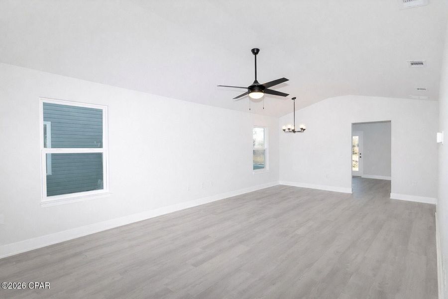 Spacious, unfurnished interior of a new home in Fox Glenn, Panama City (Image 11).