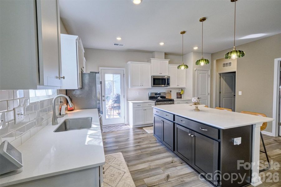 Furnished interior view inside a new home in Elizabeth, Fort Mill (Image 18).