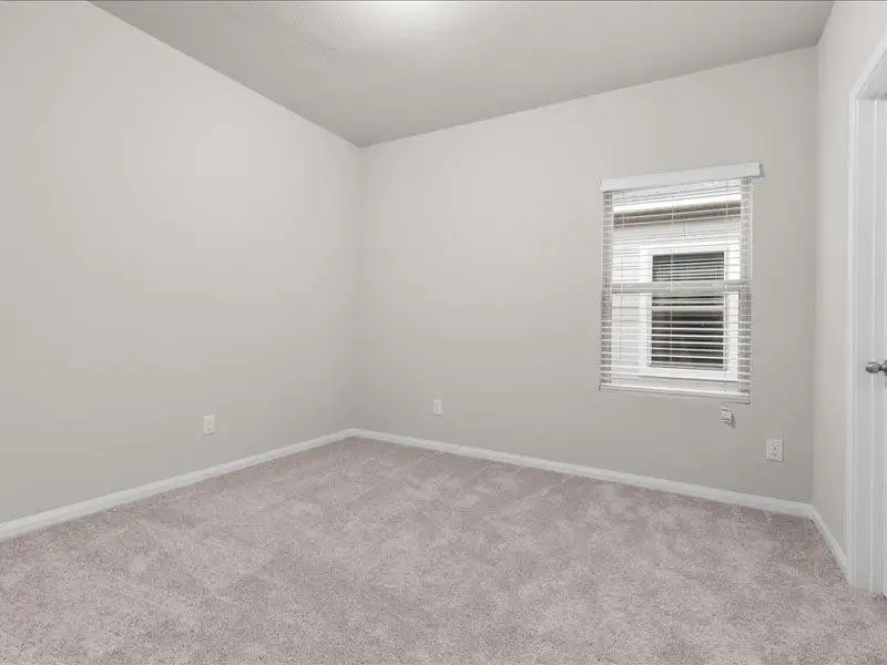 Spacious, unfurnished interior of a new home in , Houston (Image 7).