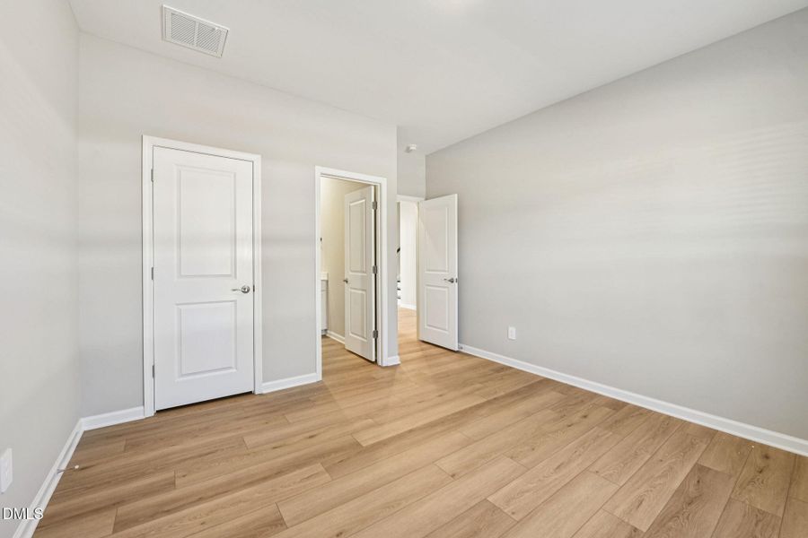 19-web-or-mls-Raleigh - Watkins Glen- 40