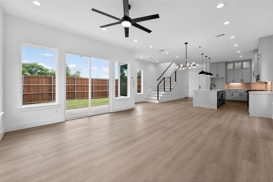 Spacious, unfurnished interior of a new home in , Dallas (Image 19).
