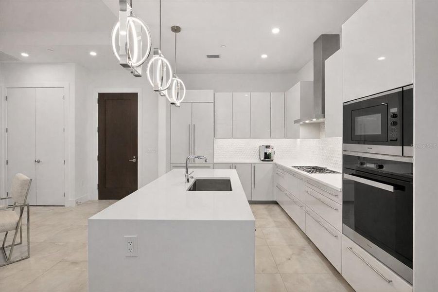 Furnished interior view inside a new home in , Sarasota (Image 24).