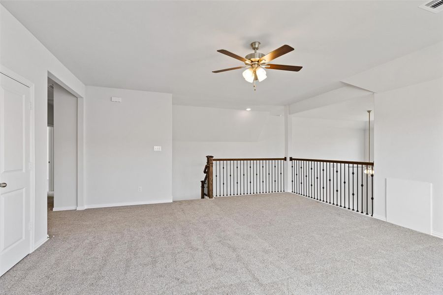 Spacious, unfurnished interior of a new home in Oakwood Estates, Waller (Image 23).