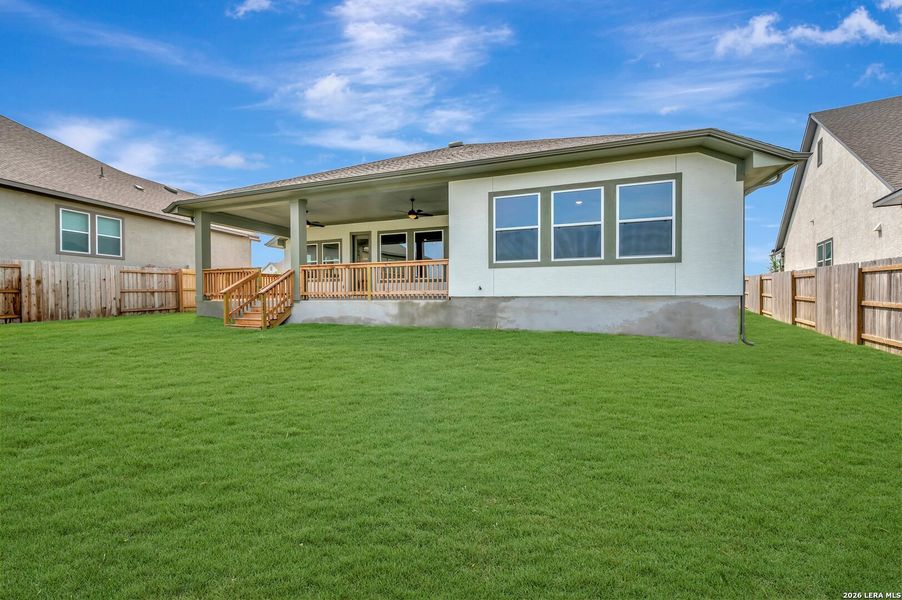 Exterior details and patio area of a home in Meyer Ranch – Legacy Series, New Braunfels (Image 30).