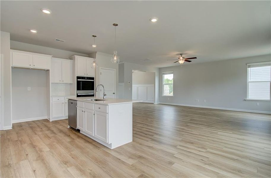 Spacious, unfurnished interior of a new home in Chapel Hill, Newnan (Image 18). Spacious, unfurnished interior of a new home in Chapel Hill, Newnan (Image 18).