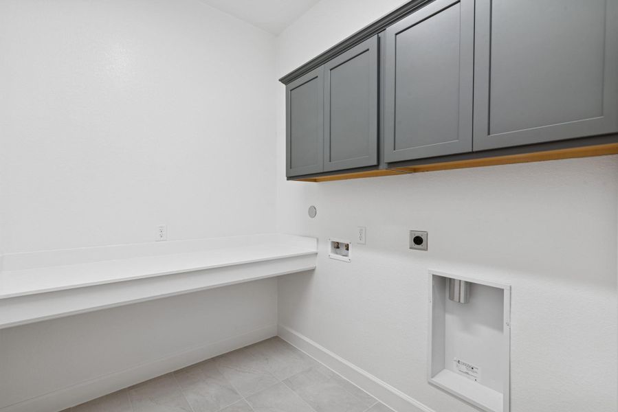 Spacious, unfurnished interior of a new home in Brookewater 55’ Homesites, Rosenberg (Image 17). Spacious, unfurnished interior of a new home in Brookewater 55’ Homesites, Rosenberg (Image 17).