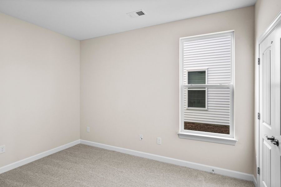Spacious, unfurnished interior of a new home in Bridgewater - Shorehaven Village, Little River (Image 17).