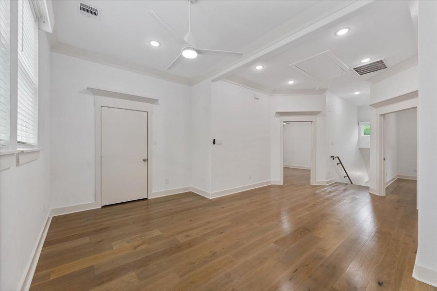 Image 12 of a home in . Image 12 of a home in .