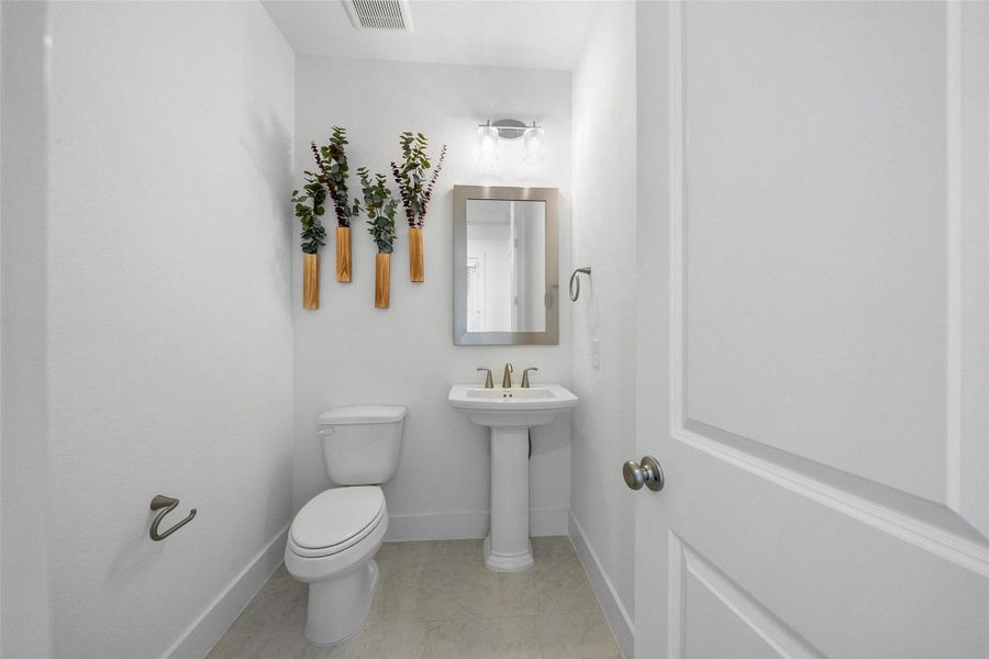 Image 35 of a home in Woodforest. Image 35 of a home in Woodforest.