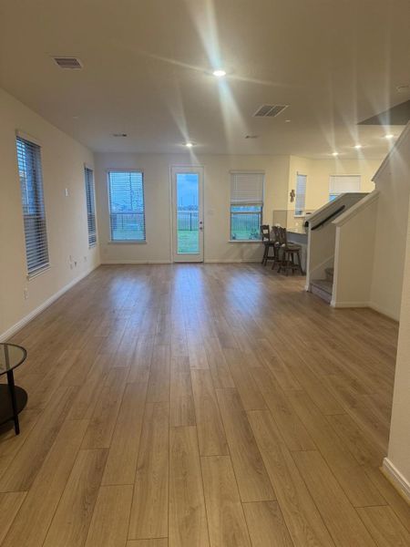 Spacious, unfurnished interior of a new home in Sunterra, Katy (Image 16).