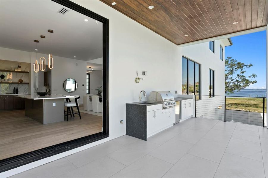Exterior details and patio area of a home in , Tampa (Image 30).