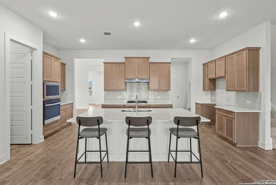 Furnished interior view inside a new home in Homestead, Schertz (Image 7).