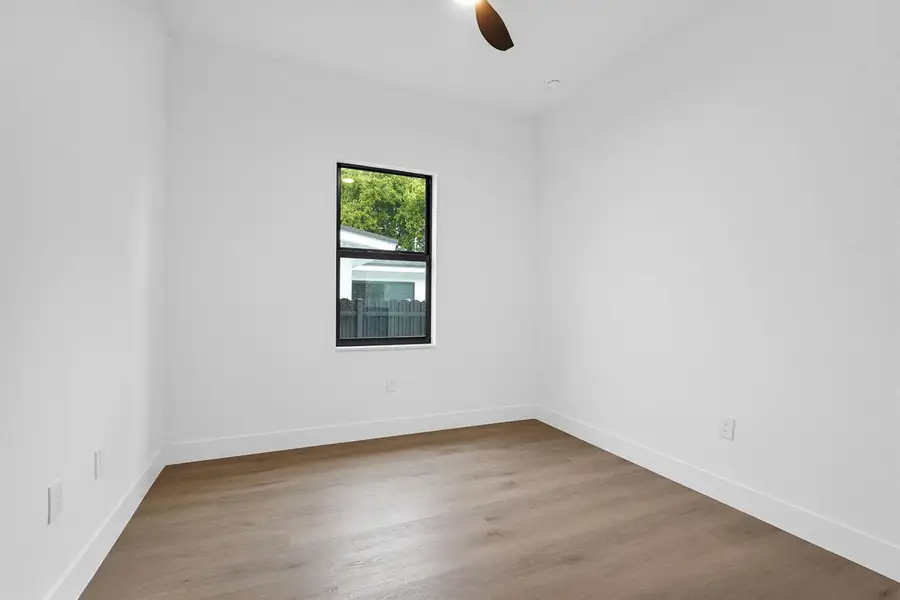 22-web-or-mls-DSC00214 22-web-or-mls-DSC00214