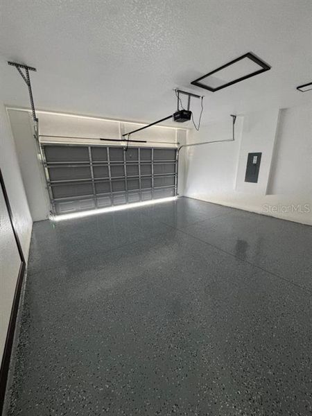 Spacious, unfurnished interior of a new home in , Belleview (Image 12).