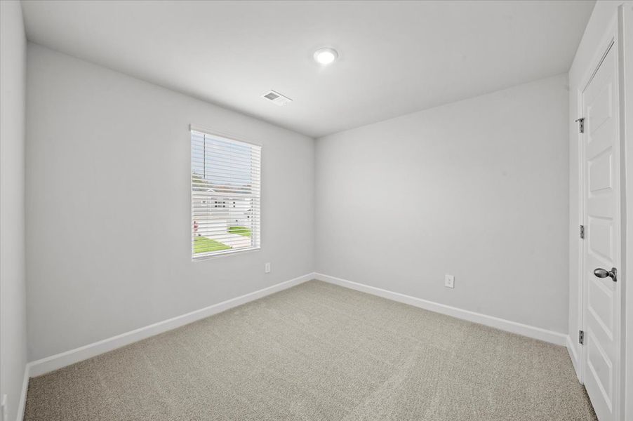 Spacious, unfurnished interior of a new home in Pleasant Brook, Greenville (Image 20).
