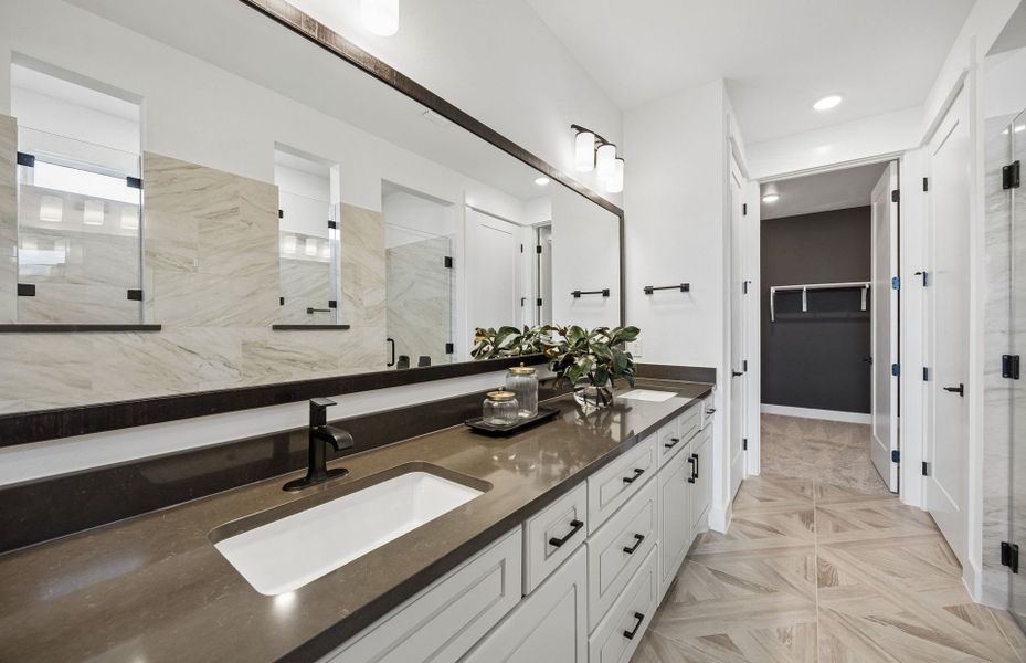 Representative furnished interior of a home built from the Palmary by Del Webb in Del Webb Sugar Land at Ryehill, Rosenberg (Image 19). Representative furnished interior of a home built from the Palmary by Del Webb in Del Webb Sugar Land at Ryehill, Rosenberg (Image 19).