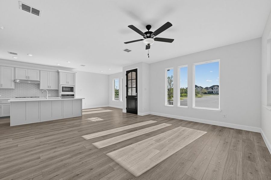 Spacious, unfurnished interior of a new home in North Sky Celina, Celina (Image 14). Spacious, unfurnished interior of a new home in North Sky Celina, Celina (Image 14).