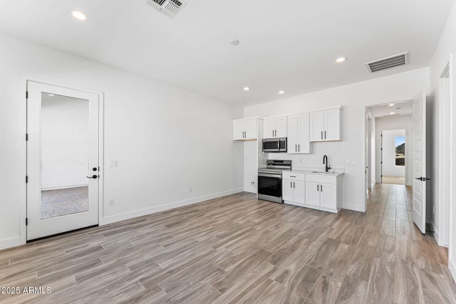 Guest Suite Guest Suite