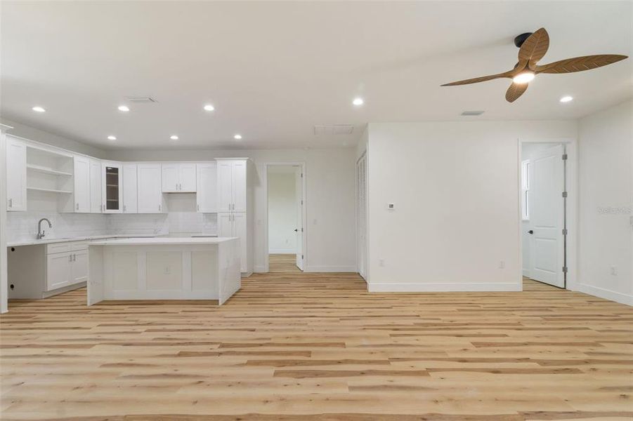 Spacious, unfurnished interior of a new home in , North Port (Image 33).