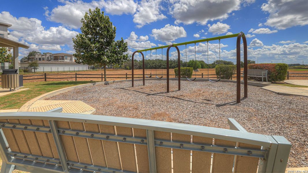 Community amenities in Paramount, Kyle (Image 35).