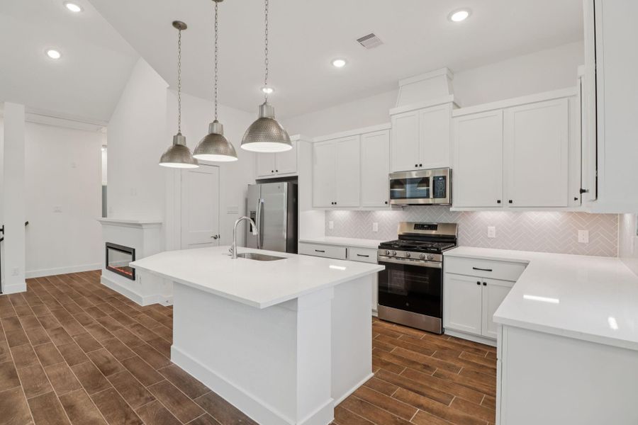 Furnished interior view inside a new home in Kresston, Montgomery (Image 6).