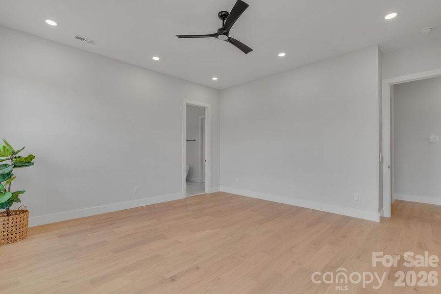 Spacious, unfurnished interior of a new home in , Lincolnton (Image 33). Spacious, unfurnished interior of a new home in , Lincolnton (Image 33).