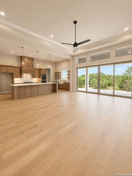 Spacious, unfurnished interior of a new home in , Canyon Lake (Image 14).