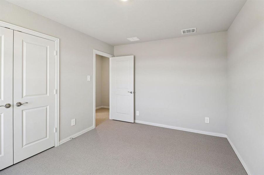 Photo is not of the actual home, but is an inspirational photo of builder’s model home and may depict options, furnishings, and/or decorator features that are not included.