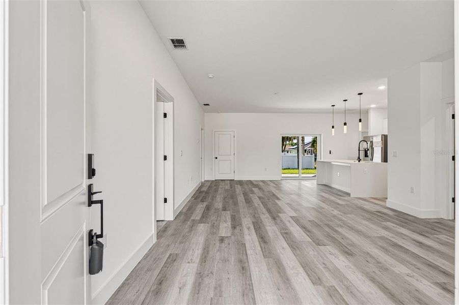 Spacious, unfurnished interior of a new home in , North Port (Image 22).