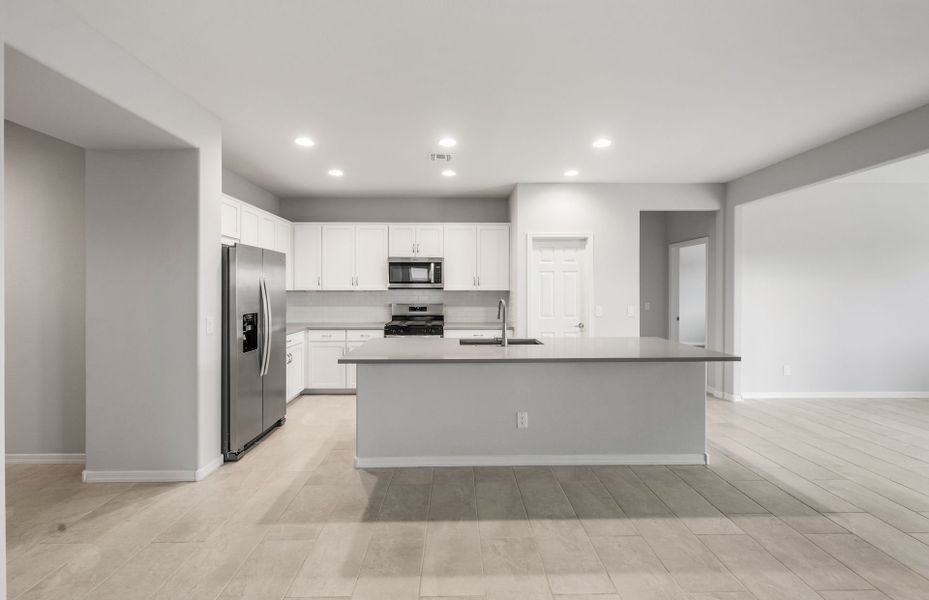 Furnished interior view inside a new home in El Cidro, Goodyear (Image 5).