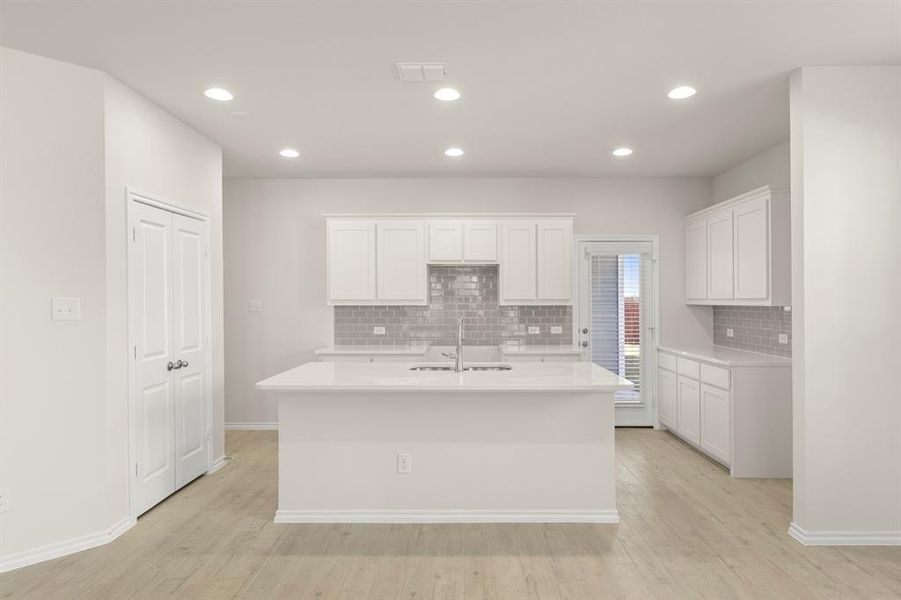 10. 3723 Jade - Kitchen