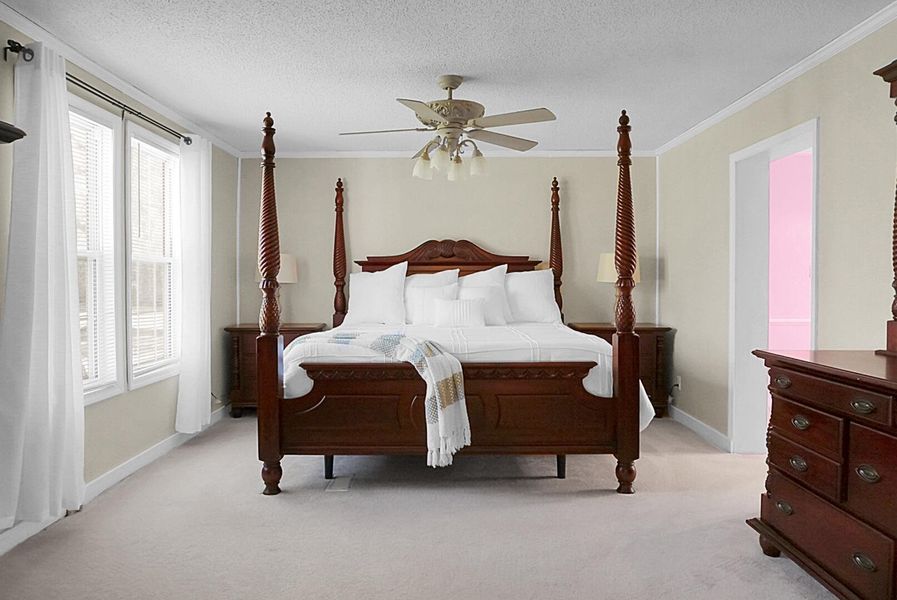 Furnished interior view inside a new home in , Bonneau (Image 79).