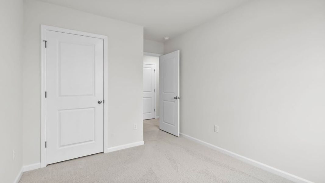 Spacious, unfurnished interior of a new home in Covington Village, Greer (Image 29).