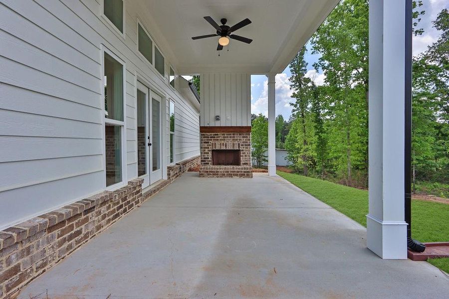 Exterior details and patio area of a home in , Monroe (Image 3).