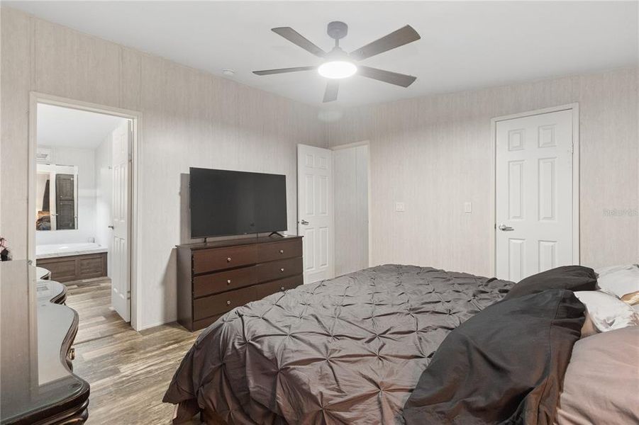 Furnished interior view inside a new home in , Spring Hill (Image 46).