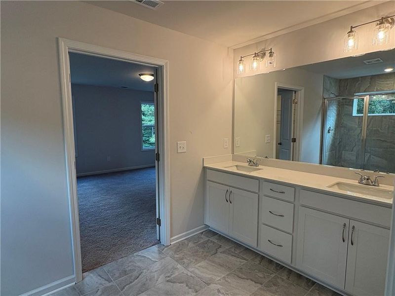 Image 10 of a home in Longview Run.