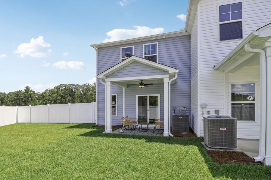 Representative exterior details of a home built from the South Wind by Stanley Martin Homes in Walkers Trail, Lexington (Image 23).