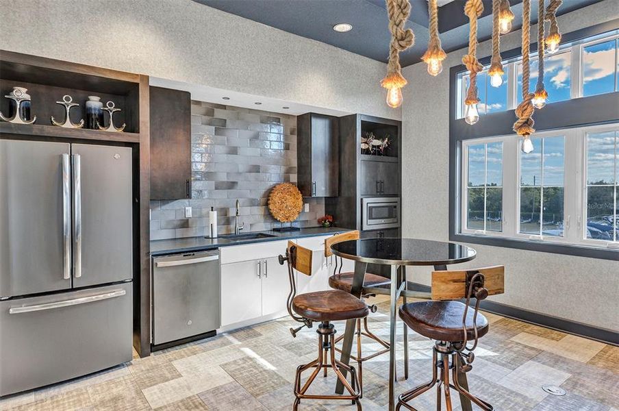 Furnished interior view inside a new home in SouthShore Yacht Club: Somerset Preserve, Ruskin (Image 31). Furnished interior view inside a new home in SouthShore Yacht Club: Somerset Preserve, Ruskin (Image 31).