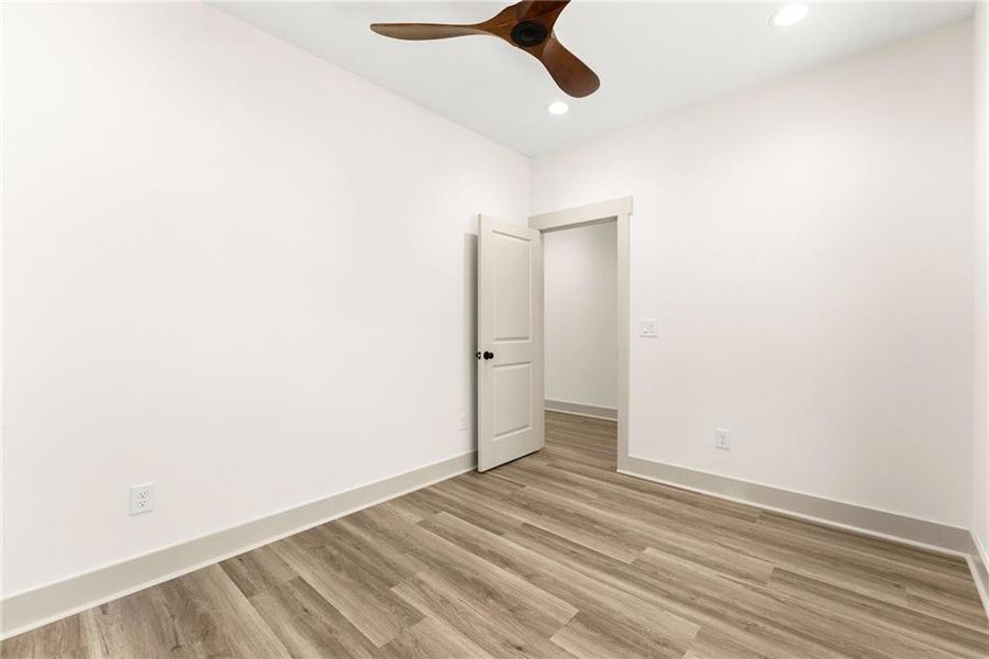 Spacious, unfurnished interior of a new home in , Clarkesville (Image 27).