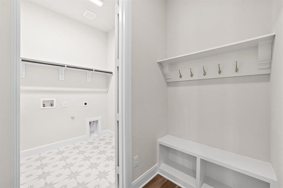 Spacious, unfurnished interior of a new home in Sandbrock Ranch, Aubrey (Image 26). Spacious, unfurnished interior of a new home in Sandbrock Ranch, Aubrey (Image 26).