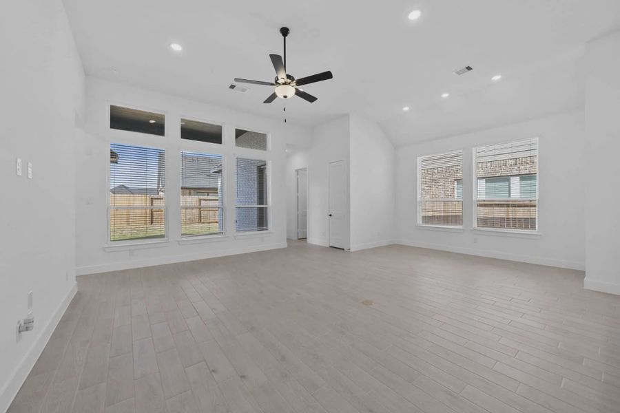 Representative unfurnished interior of a home built from the Summerton by Chesmar Homes in Jubilee 50's, Hockley (Image 9).
