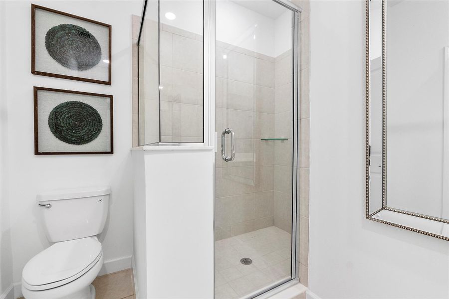 Furnished interior view inside a new home in , Pembroke Pines (Image 12).