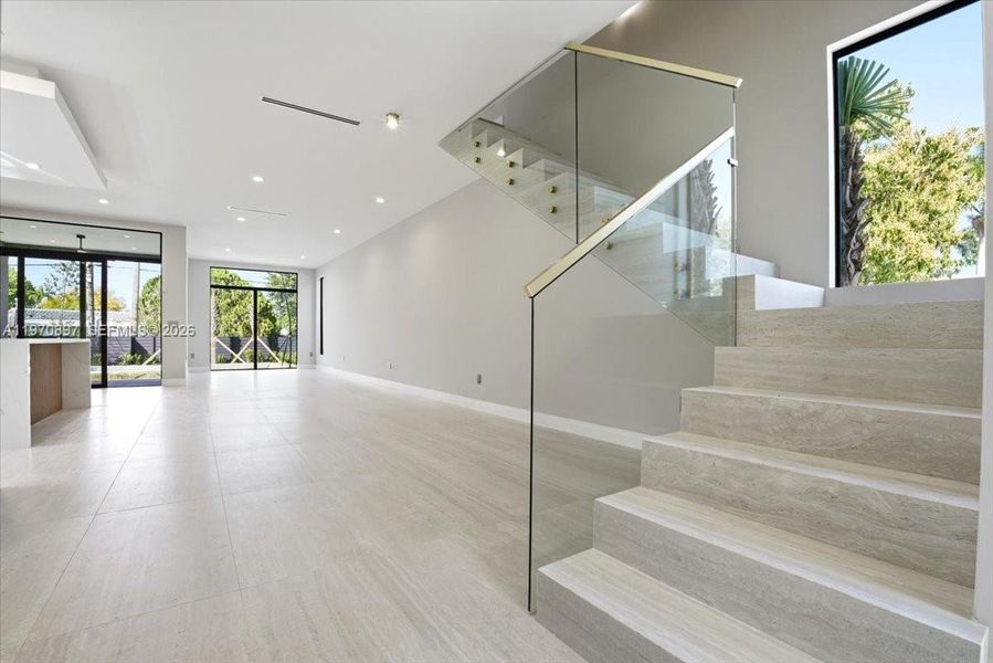 Spacious, unfurnished interior of a new home in , Hollywood (Image 13). Spacious, unfurnished interior of a new home in , Hollywood (Image 13).